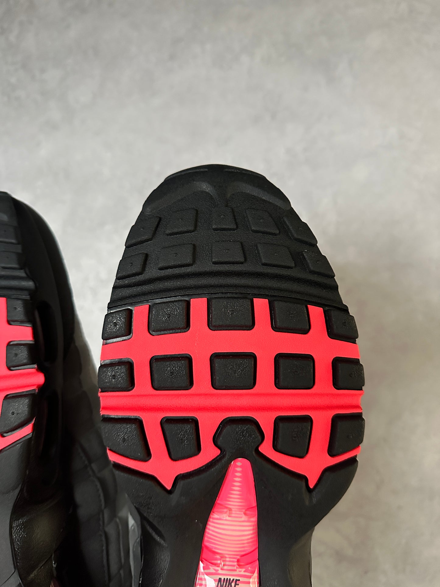 Nike Air Max 95 - Solar Red 2025 - UK13