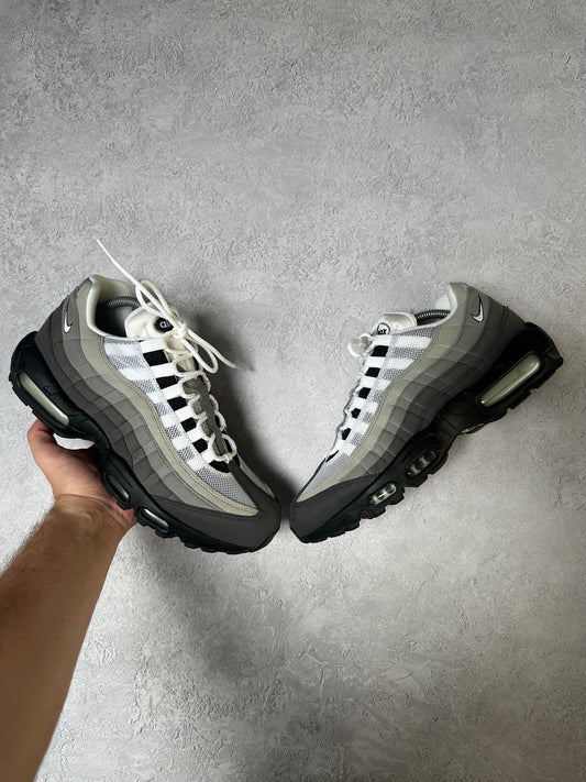 Nike Air Max 95 - Granite - UK9