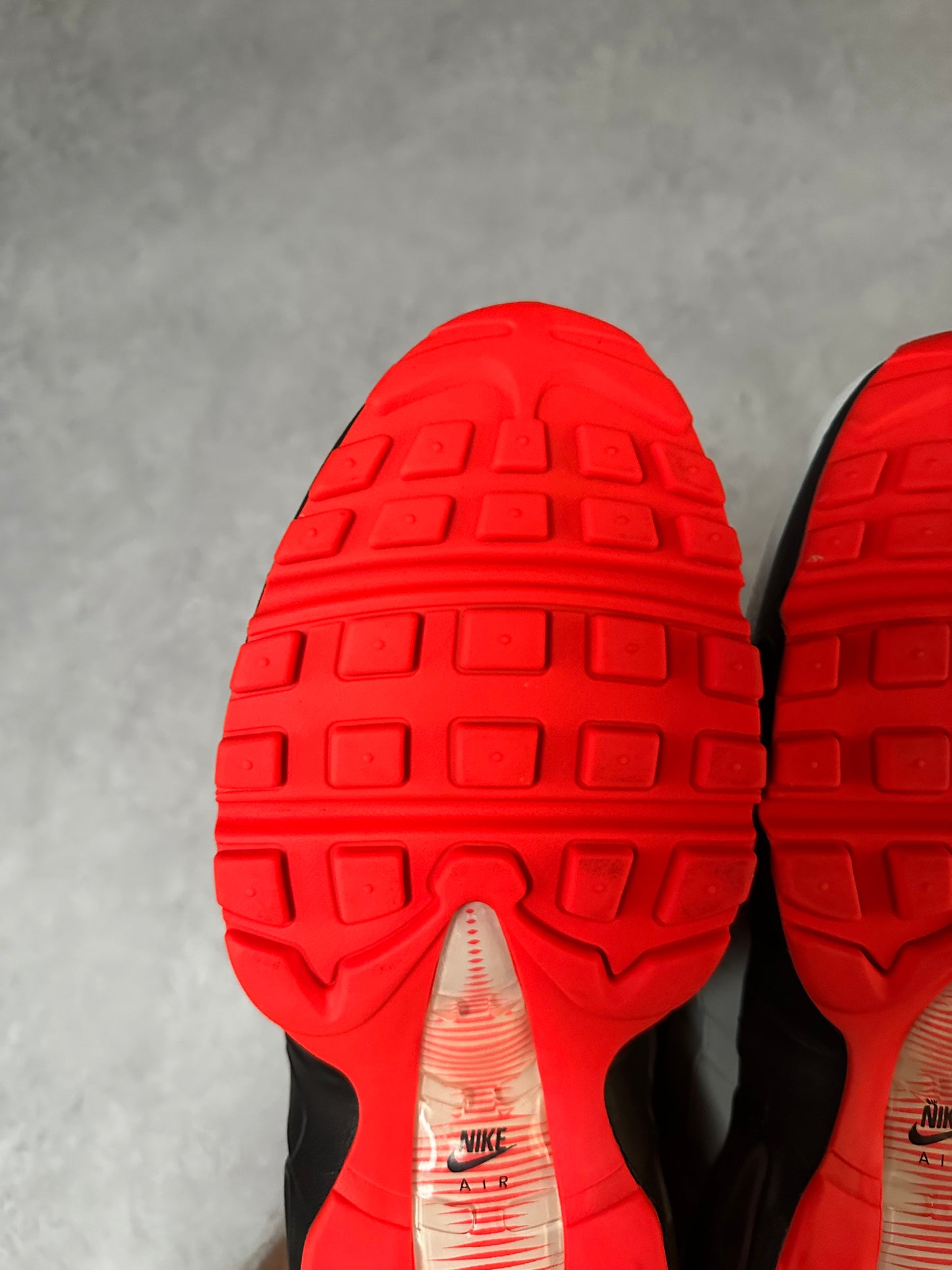 Nike Air Max 95 - Bright Crimson / Comet - UK7