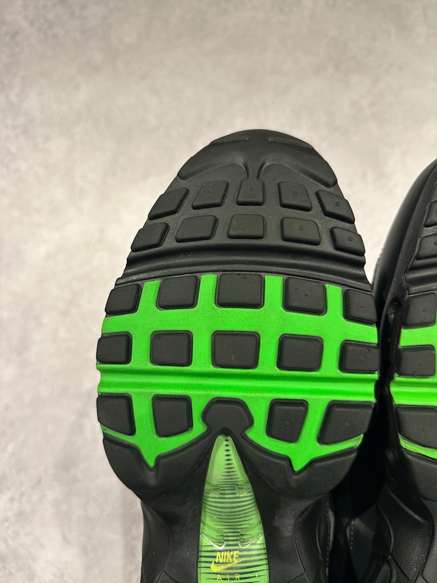 Nike Air Max 95 - Evolution of Icons - UK10