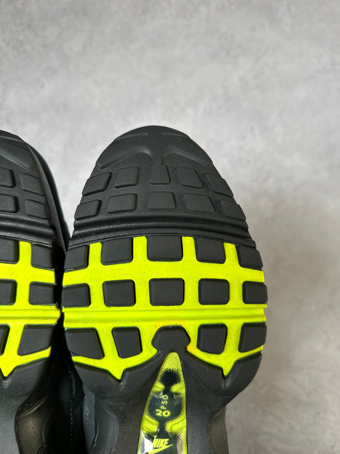 Nike Air Max 95 - Neon 2020 - UK10