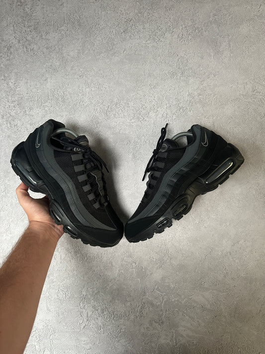Nike Air Max 95 - Black Anthracite - UK7.5