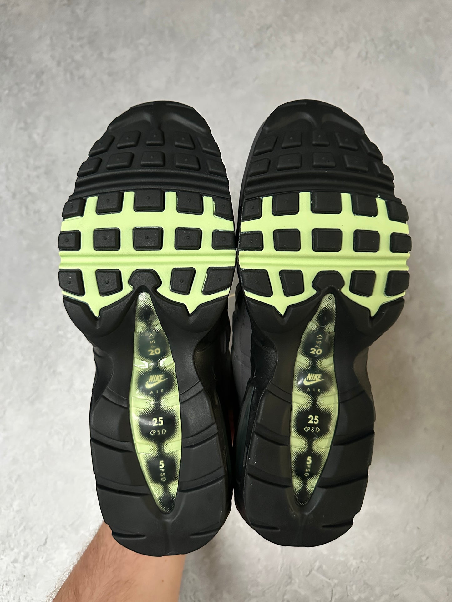 Nike Air Max 95 - Fresh Mint - UK7.5