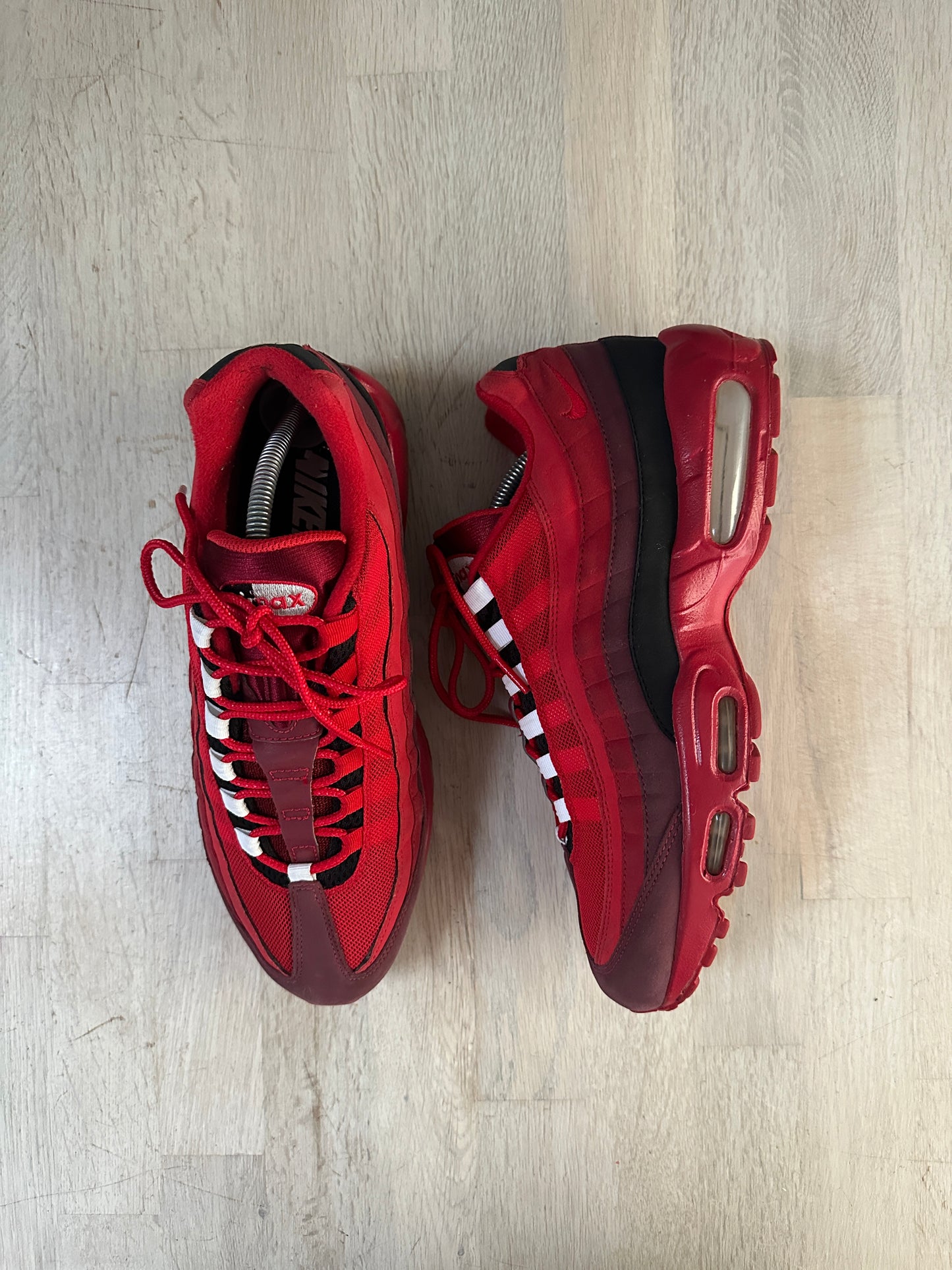 Nike Air Max 95 - Black/Red IDs - UK9