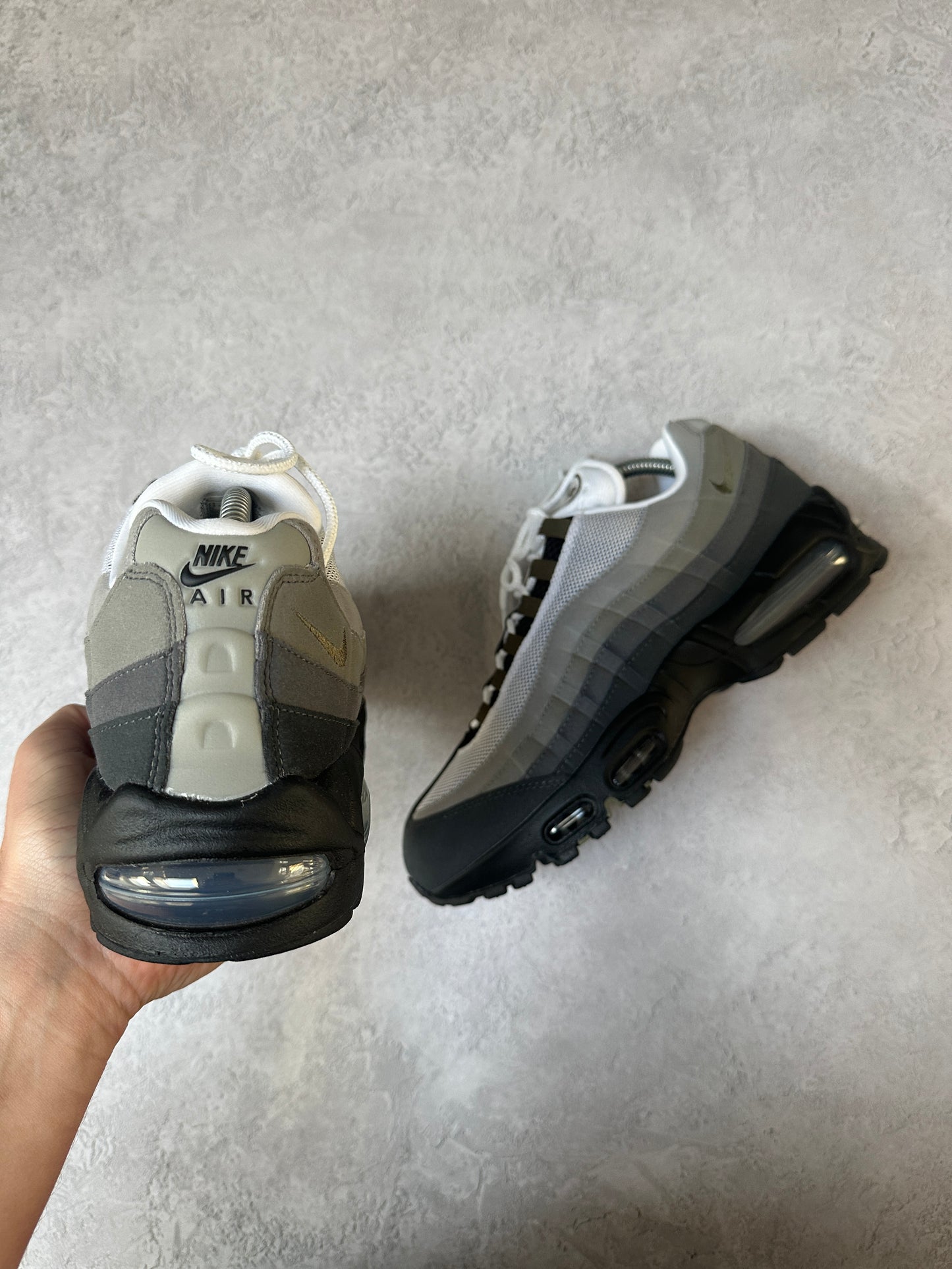 Nike Air Max 95 - Medium Olive - UK8