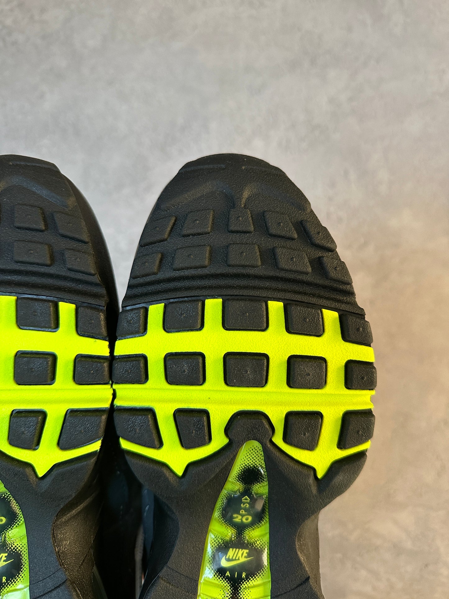 Nike Air Max 95 - Neon 2025 - UK7