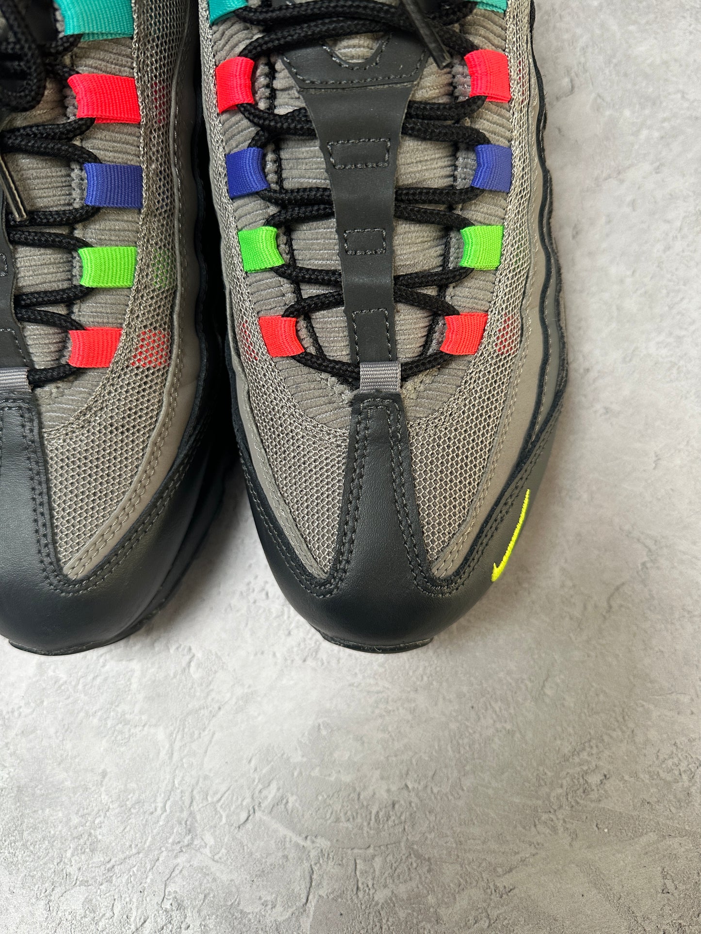 Nike Air Max 95 - Evolution of Icons - UK8