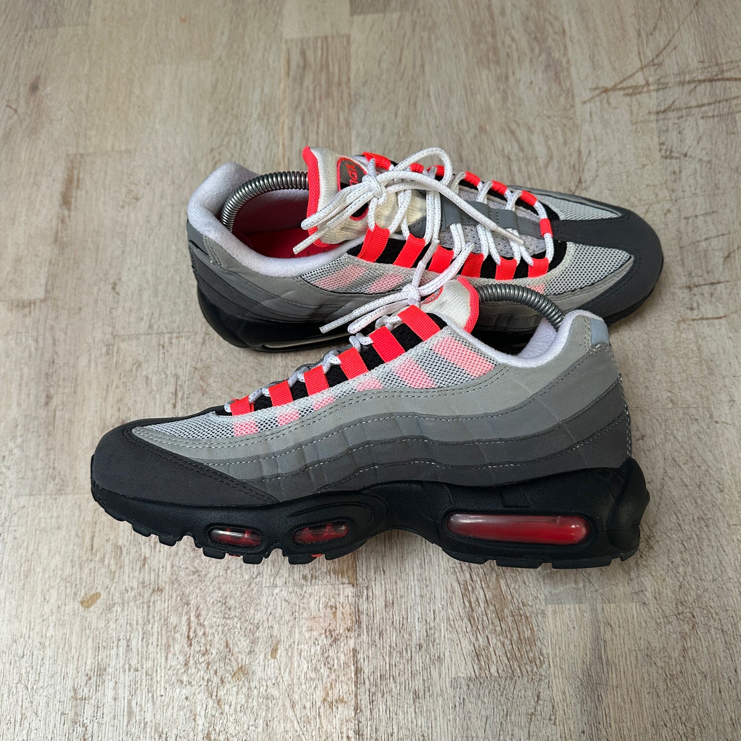 Nike Air Max 95 - Solar Red - UK7.5