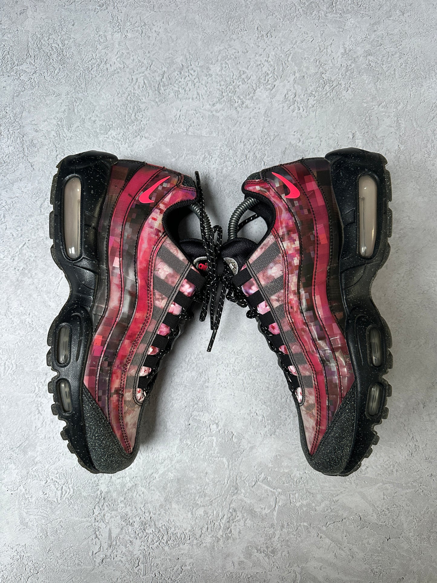 Nike Air Max 95 - Cherry Blossom - UK7.5