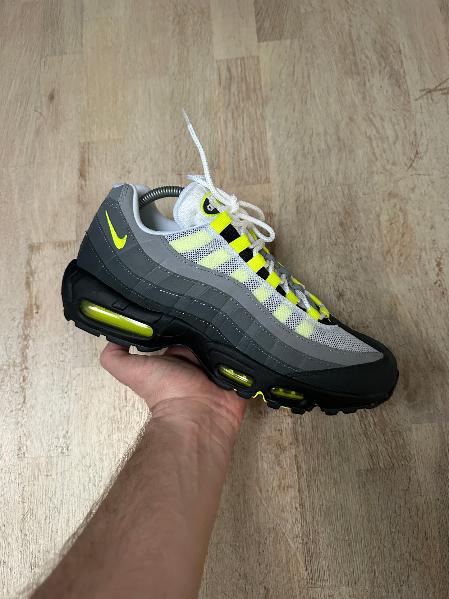 Nike Air Max 95 - Neon 2020 - UK8.5