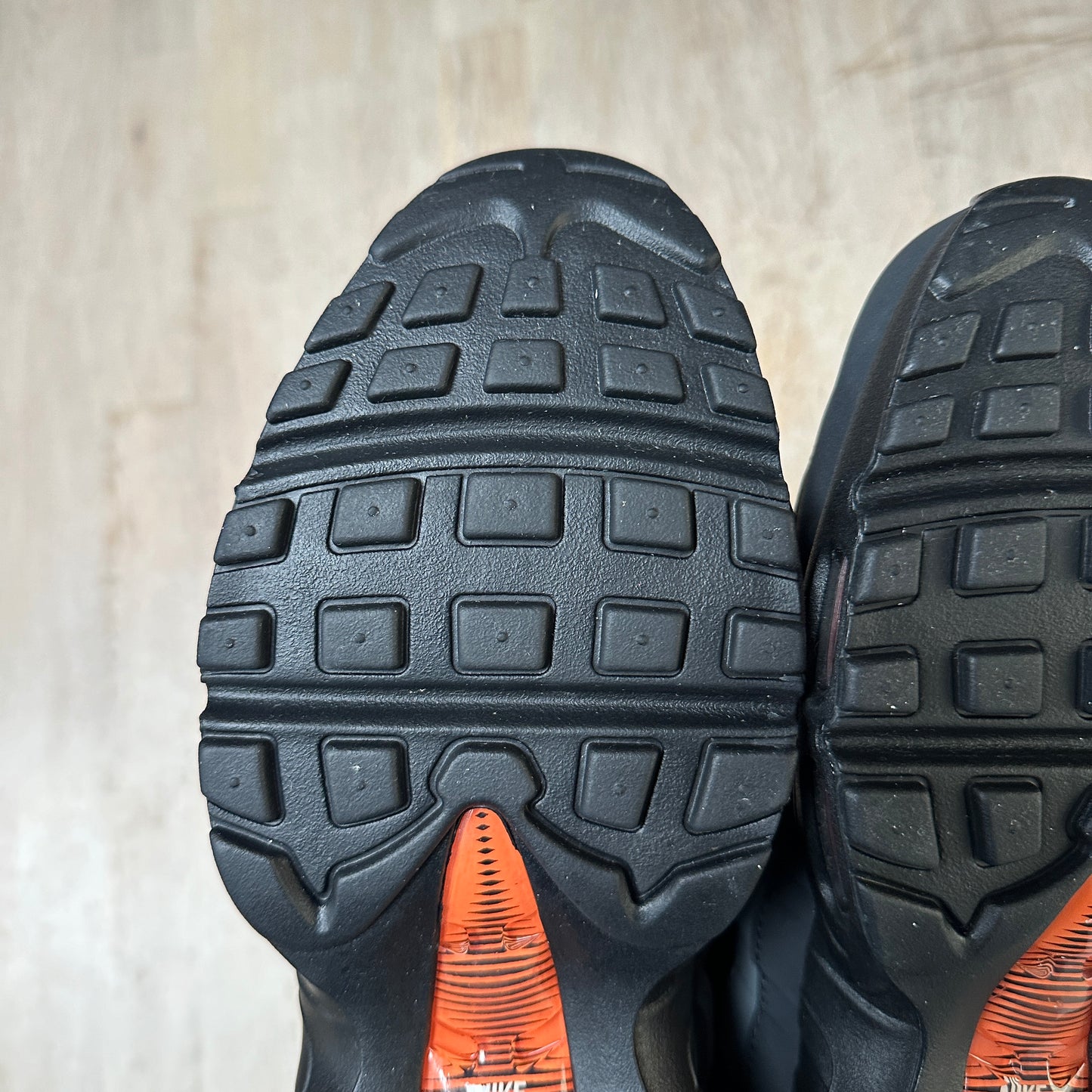 Nike Air Max 95 - Black / Safety Orange - UK9.5