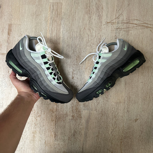 Nike Air Max 95 - Fresh Mint - UK7.5