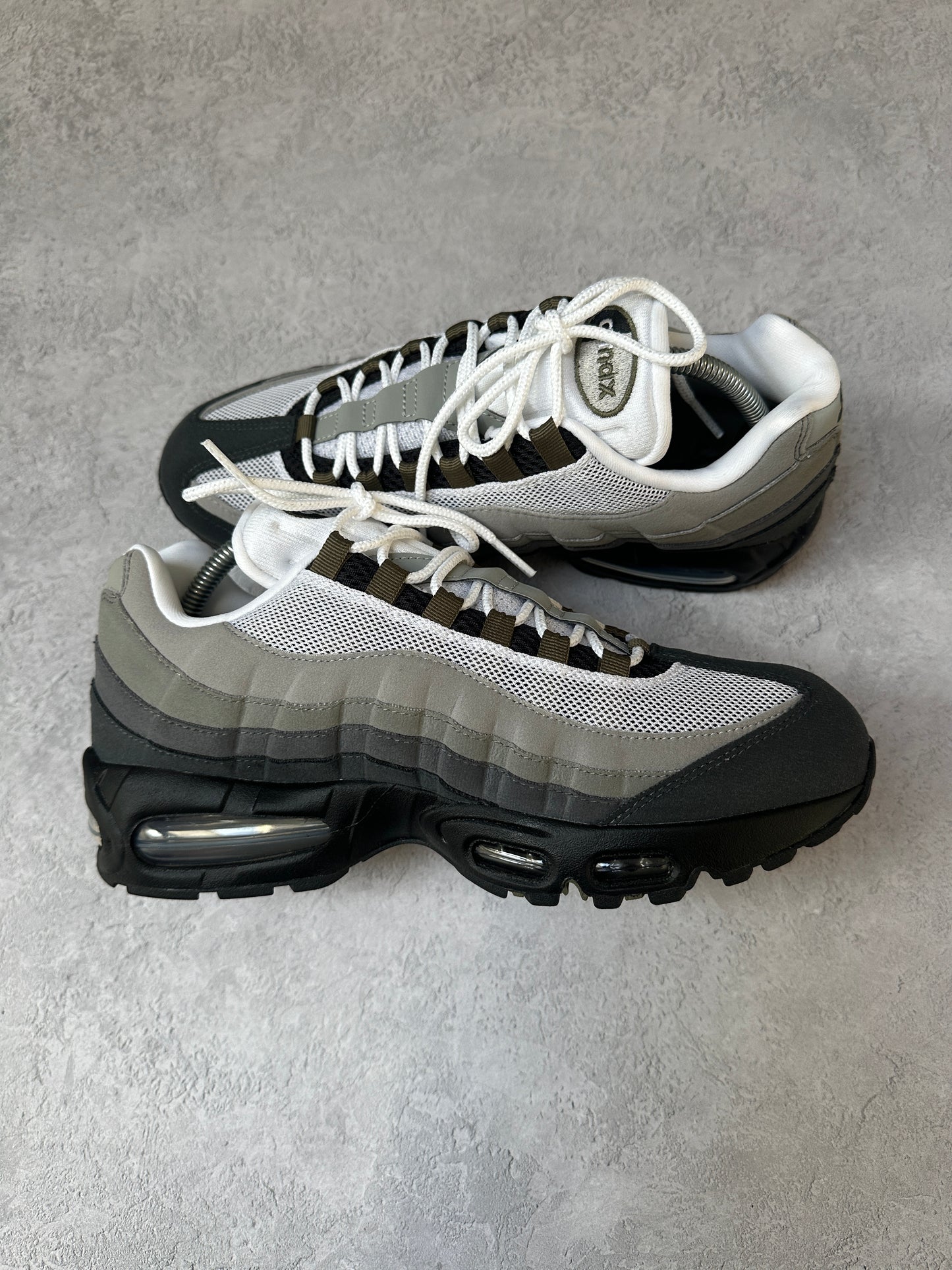 Nike Air Max 95 - Medium Olive - UK8