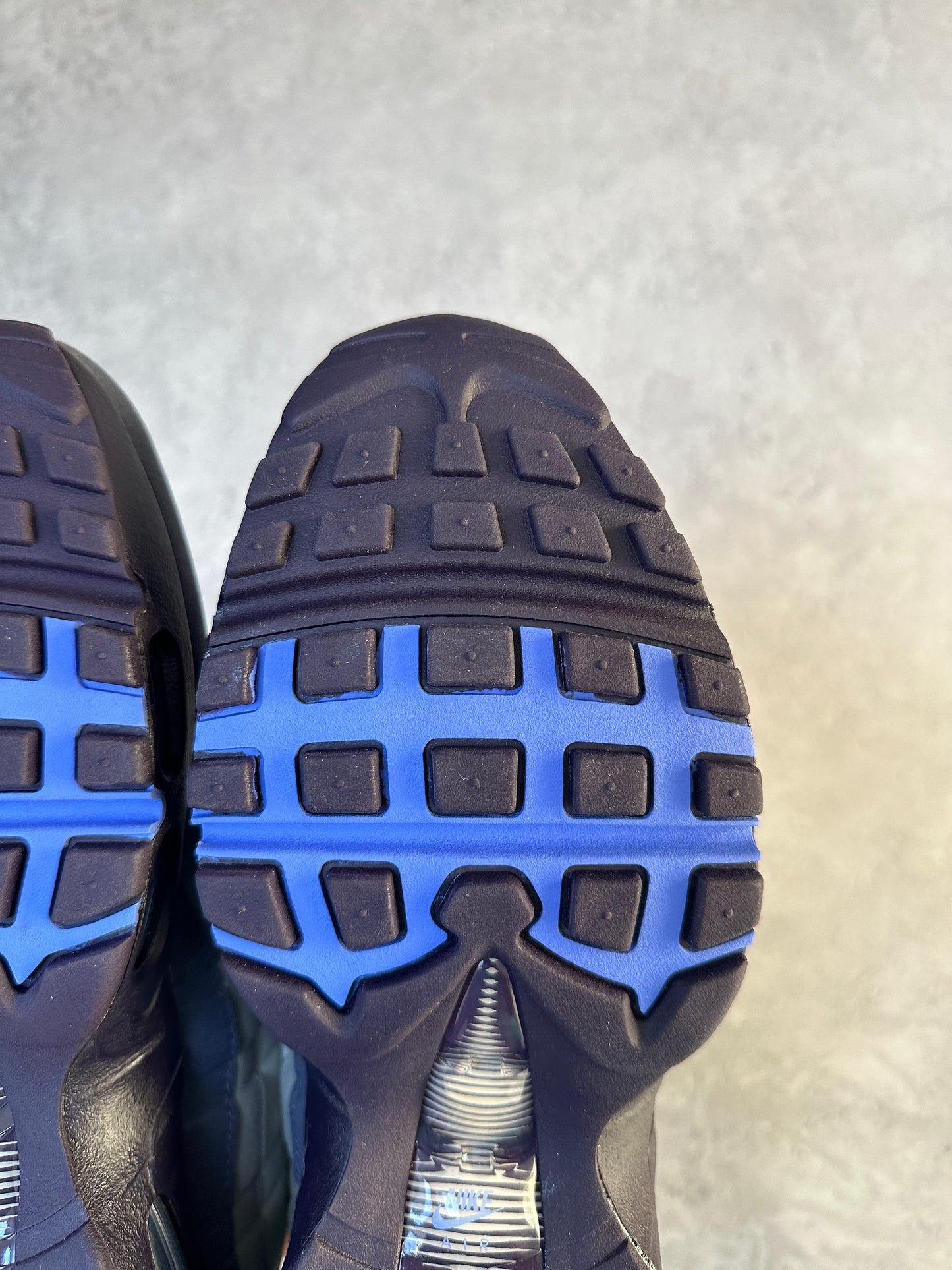 Nike Air Max 95 - Photon Dust / Purple Dynasty - UK8.5