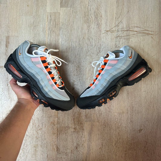 Nike Air Max 95 - Mandarin 2025 - UK7.5