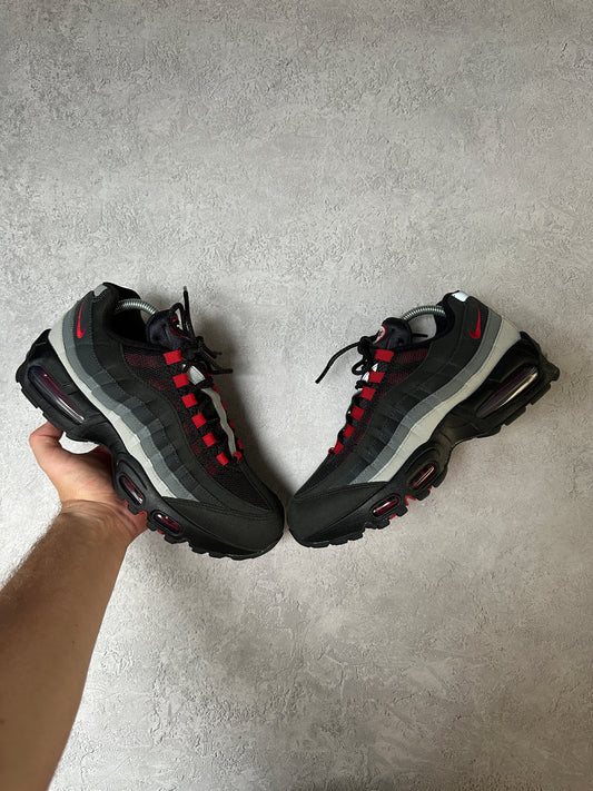 Nike Air Max 95 - Liverpool FC - UK7.5