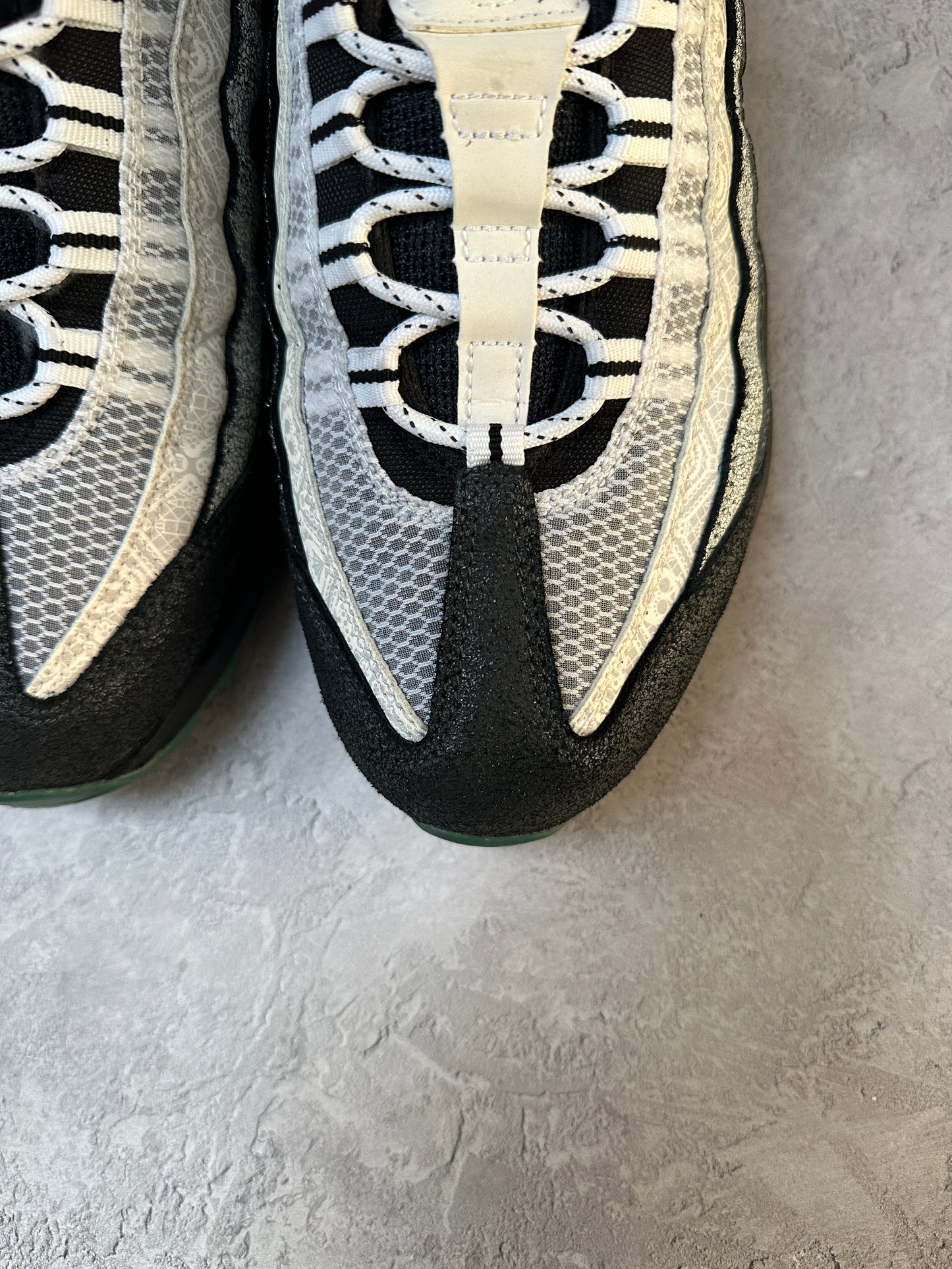Nike Air Max 95 - Day of the Dead - UK9