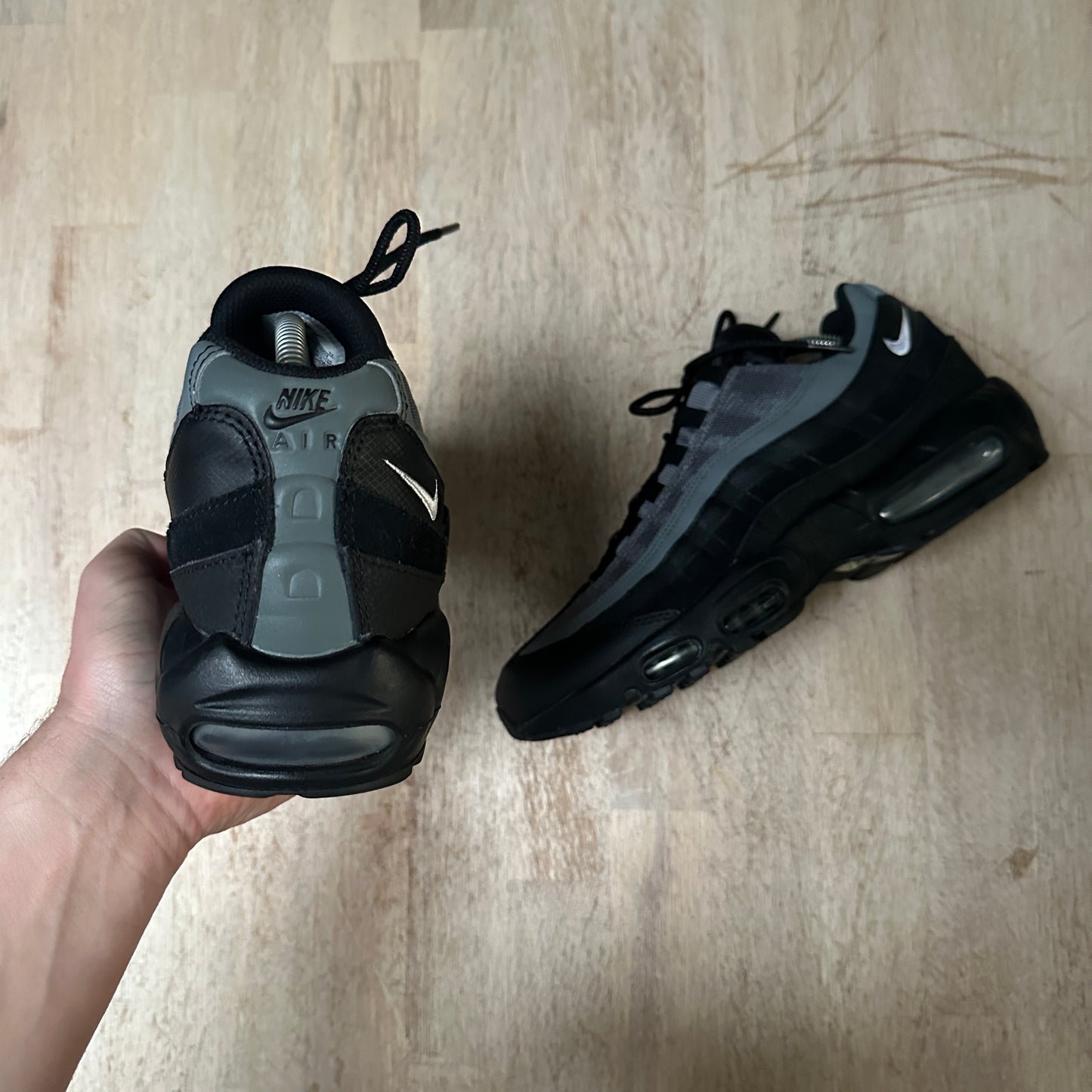 Nike Air Max 95 - Black / Smoke Grey - UK9