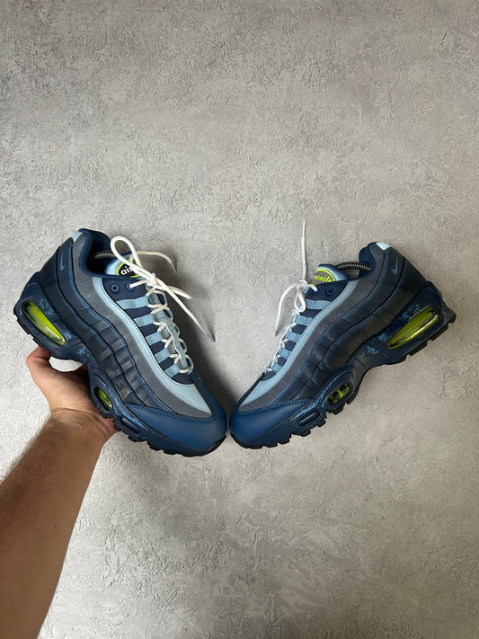Nike Air Max 95 - Yu-Gi-Oh - UK8