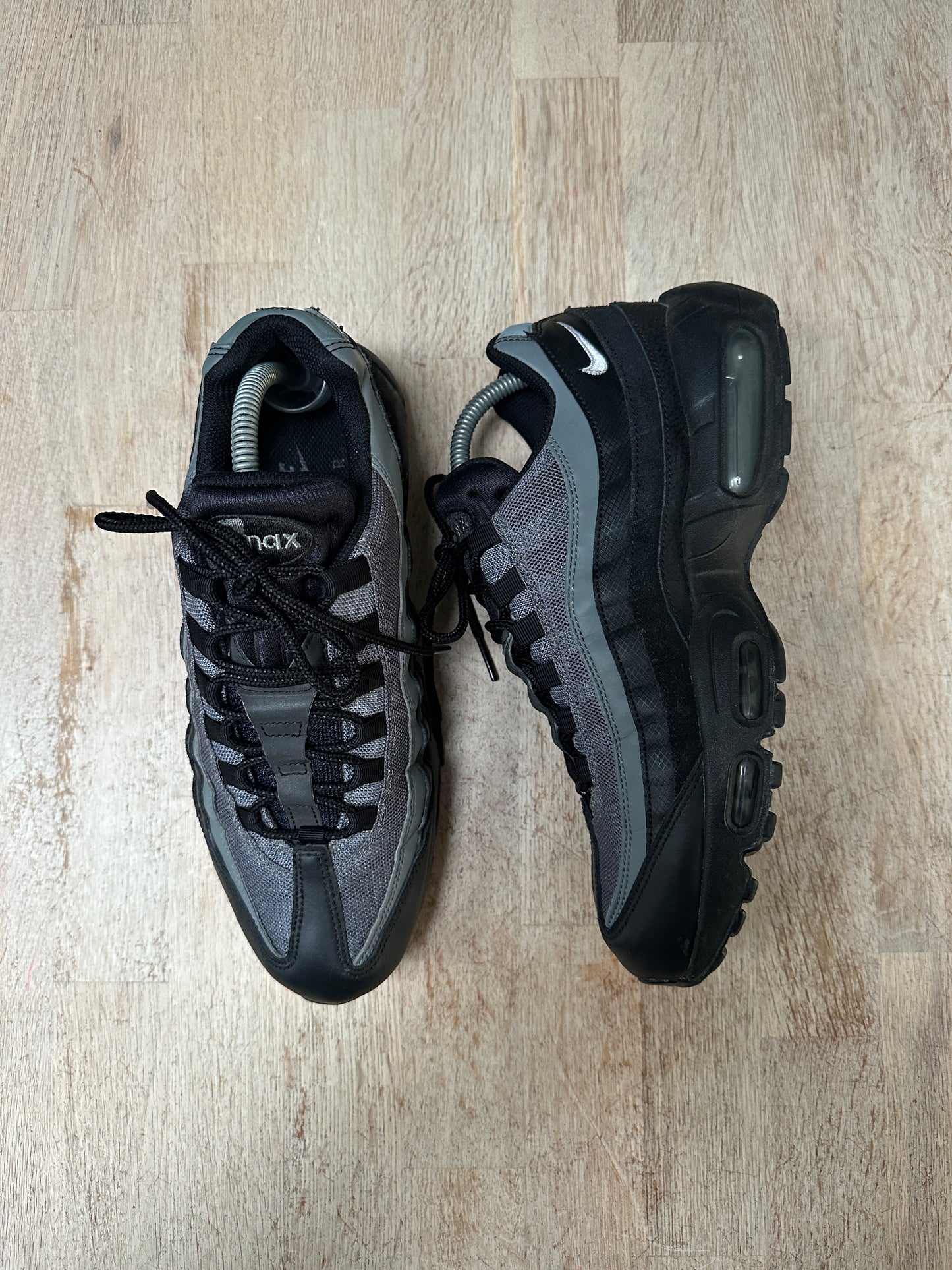 Nike Air Max 95 - Black / Smoke Grey - UK8