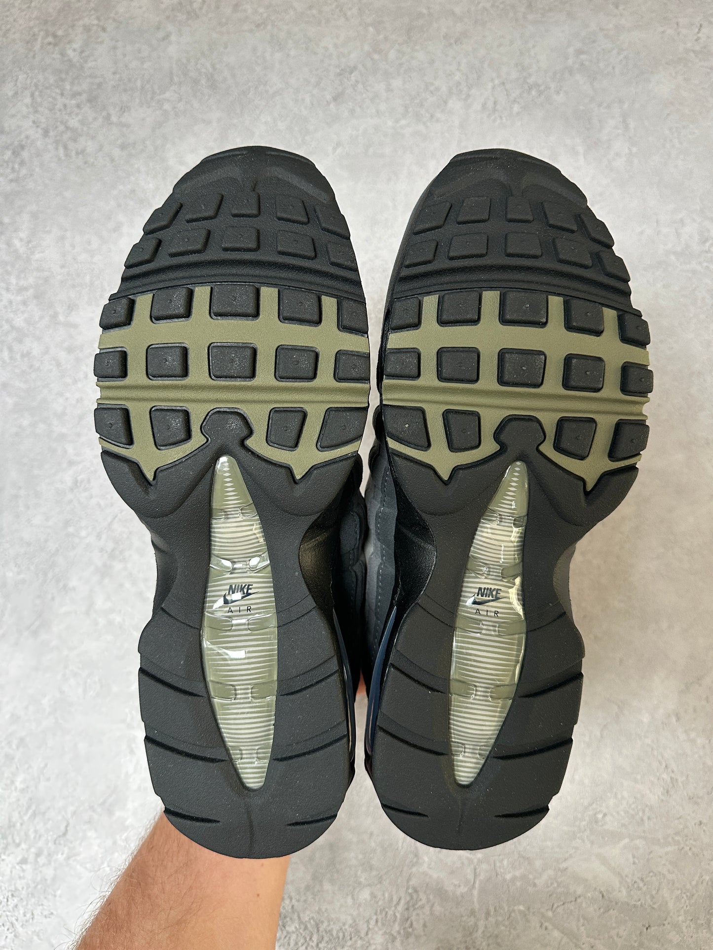 Nike Air Max 95 - Medium Olive - UK8.5