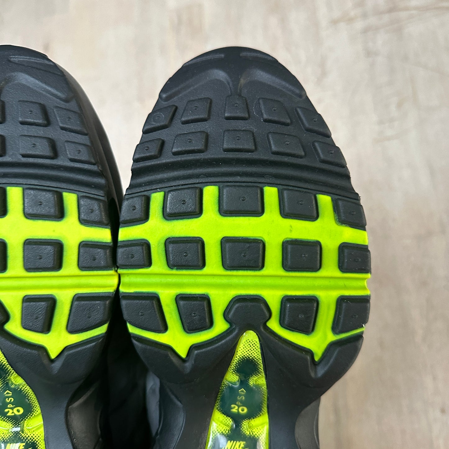 Nike Air Max 95 - Neon 2015 - UK8