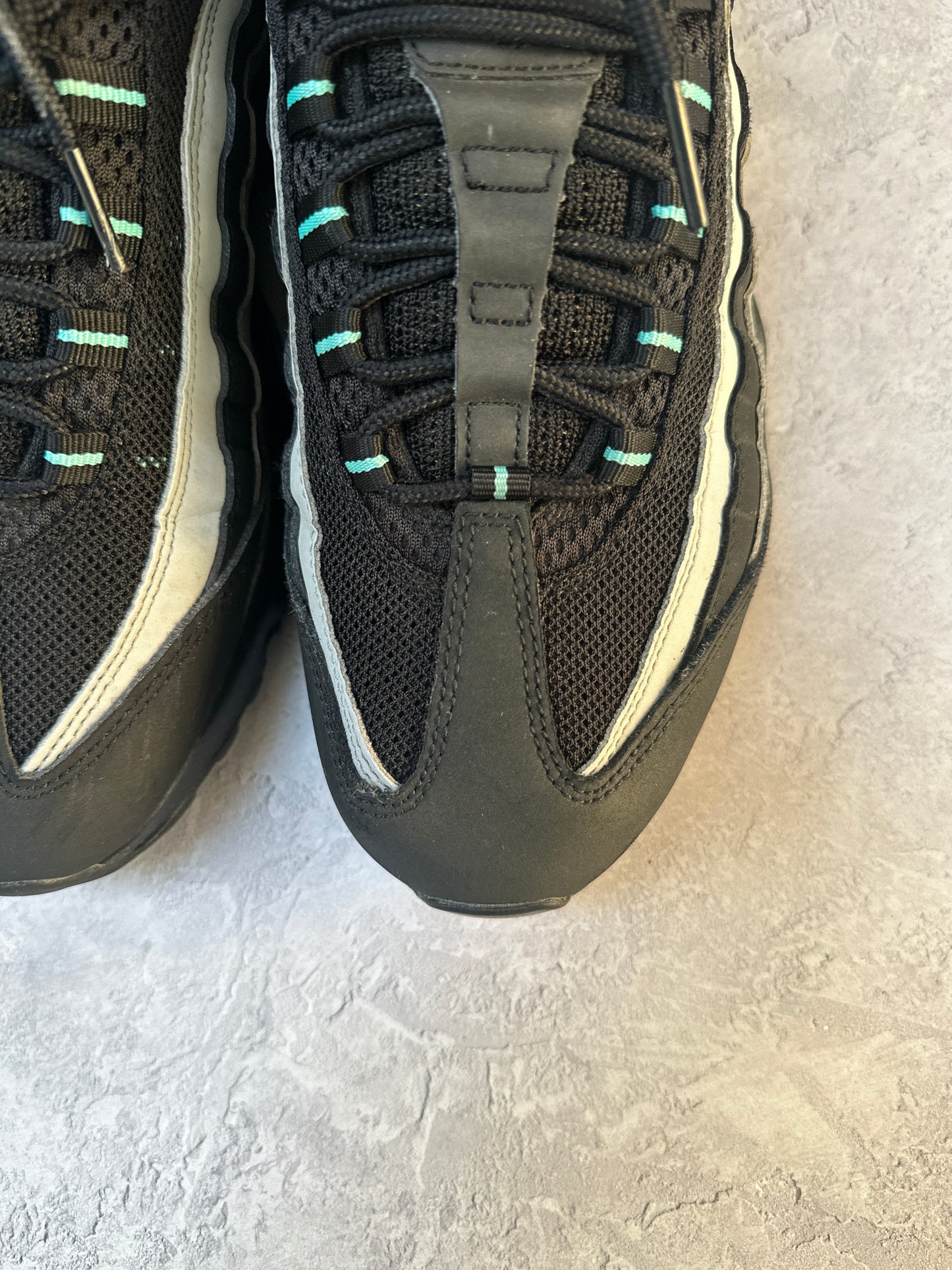 Nike Air Max 95 - Black Aurora Green - UK9