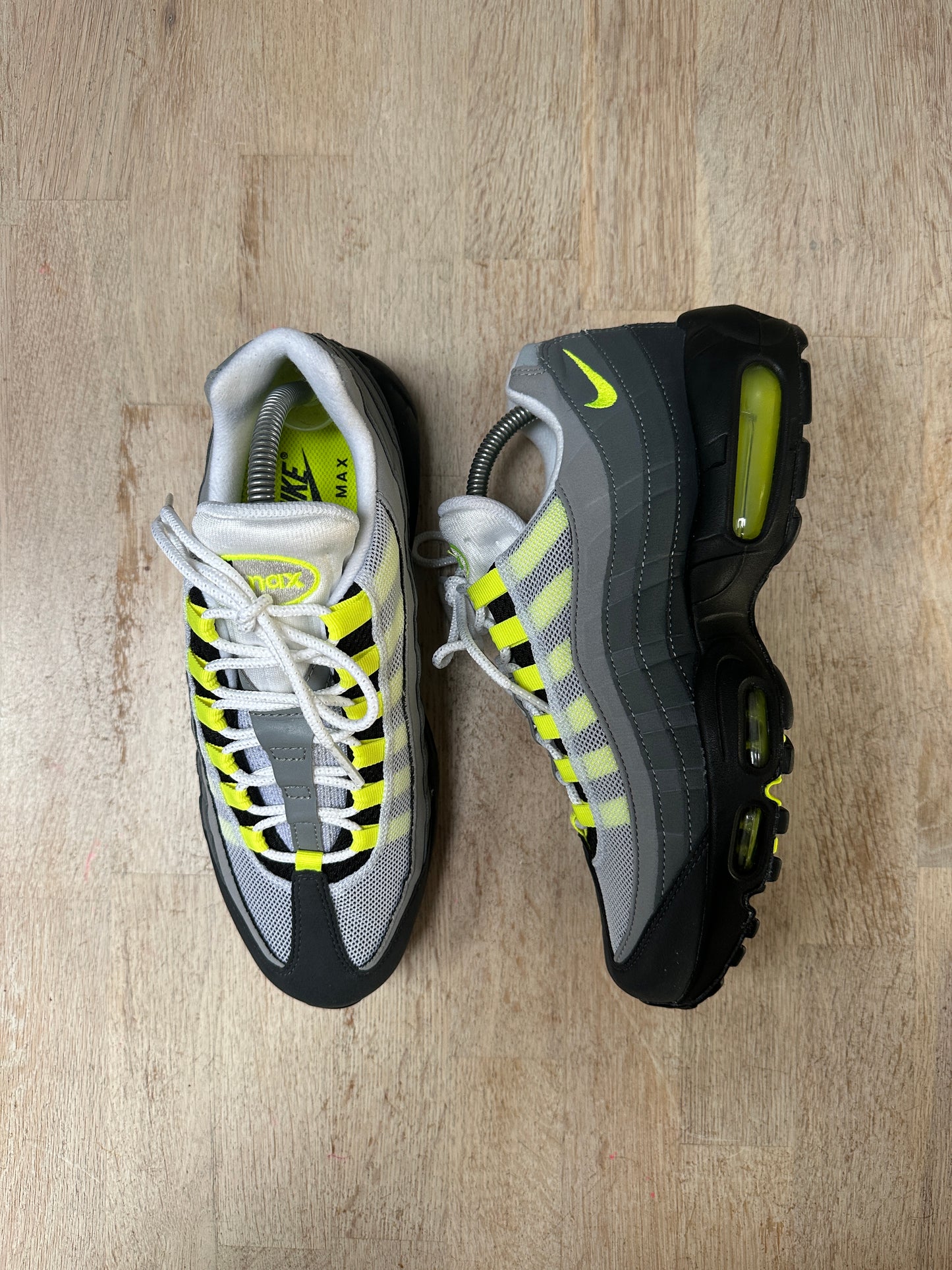 Nike Air Max 95 - Neon 2020 - UK7.5