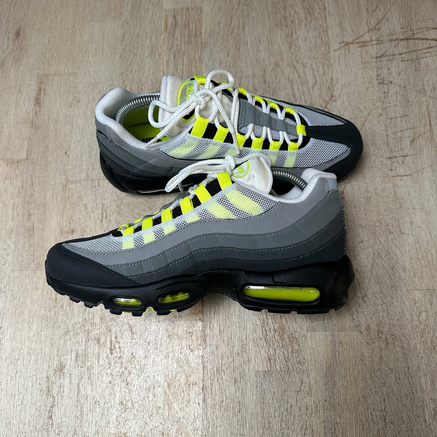 Nike Air Max 95 - Neon 2020 - UK7.5