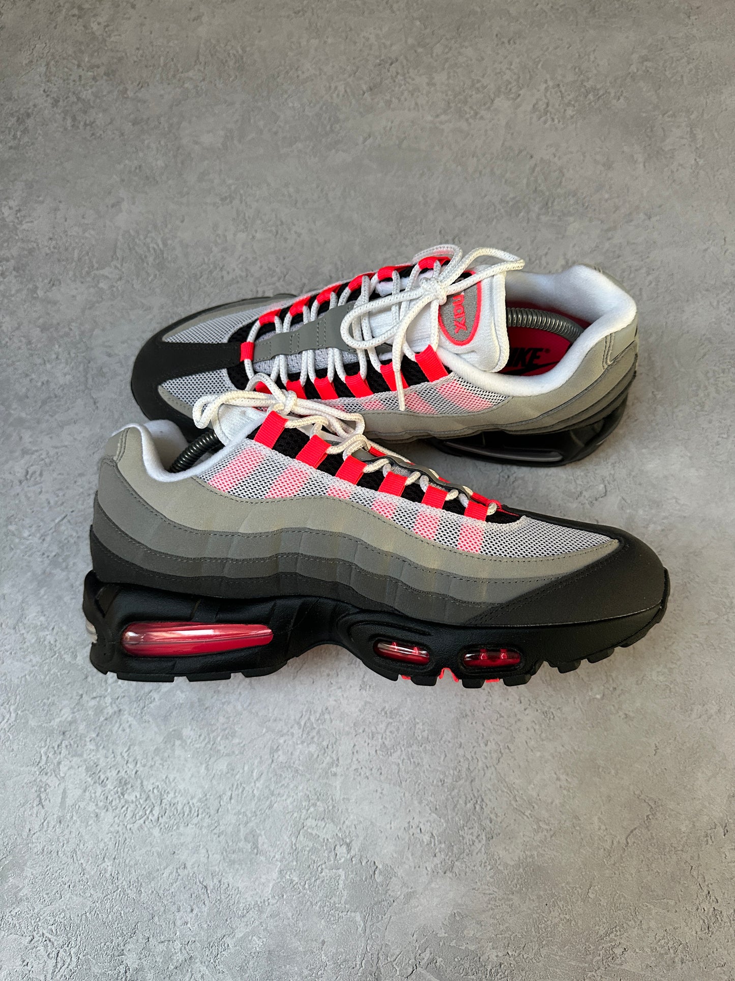 Nike Air Max 95 - Solar Red 2025 - UK9.5