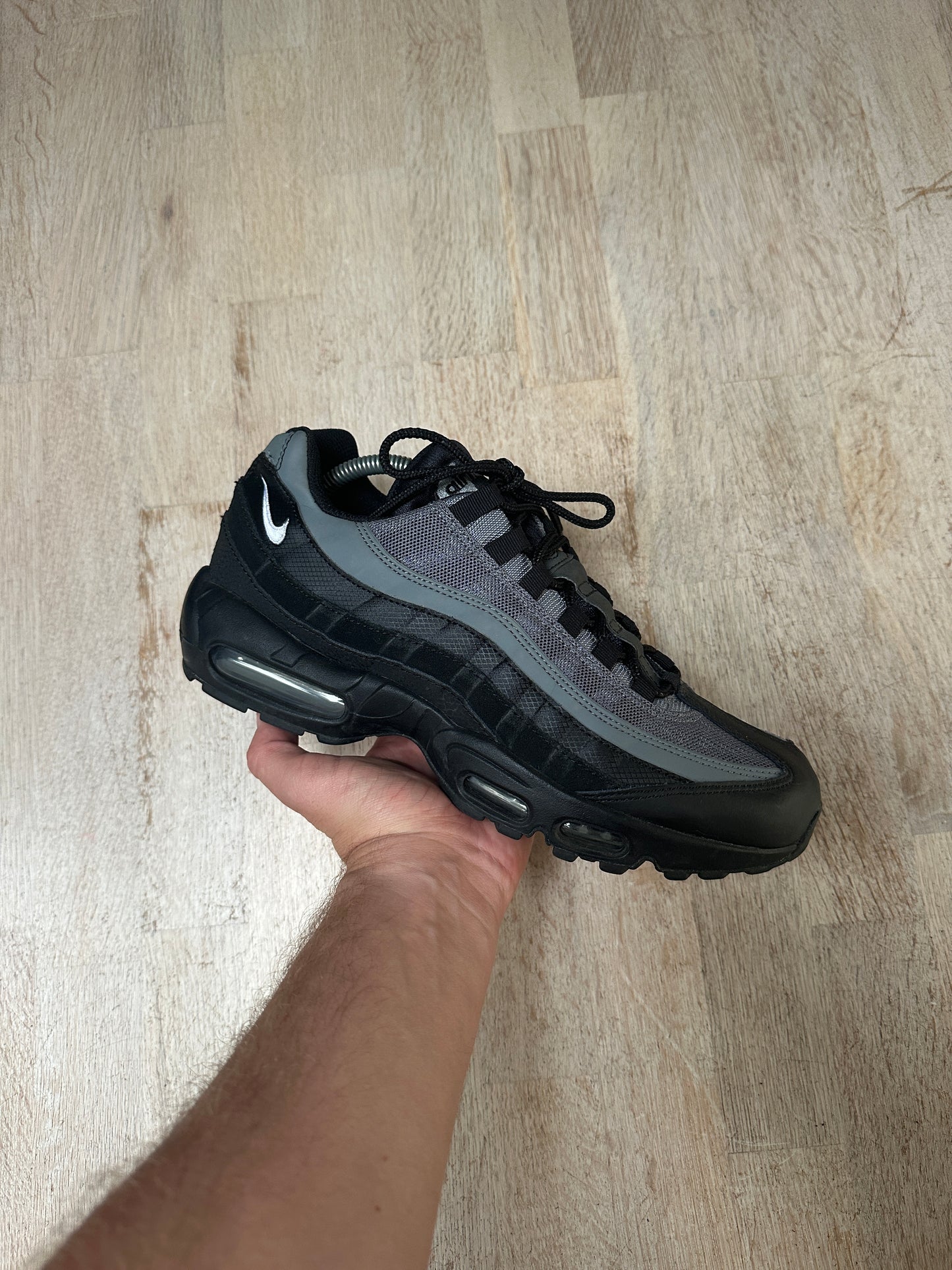 Nike Air Max 95 - Black / Smoke Grey - UK8.5