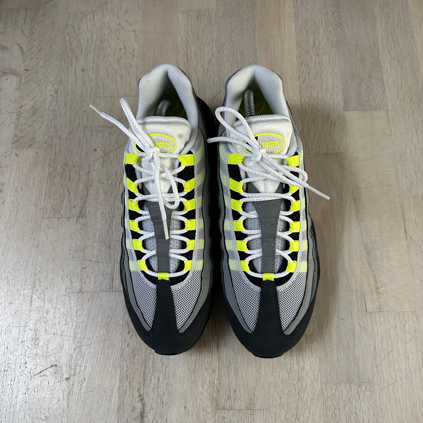 Nike Air Max 95 - Neon 2020 - UK9.5