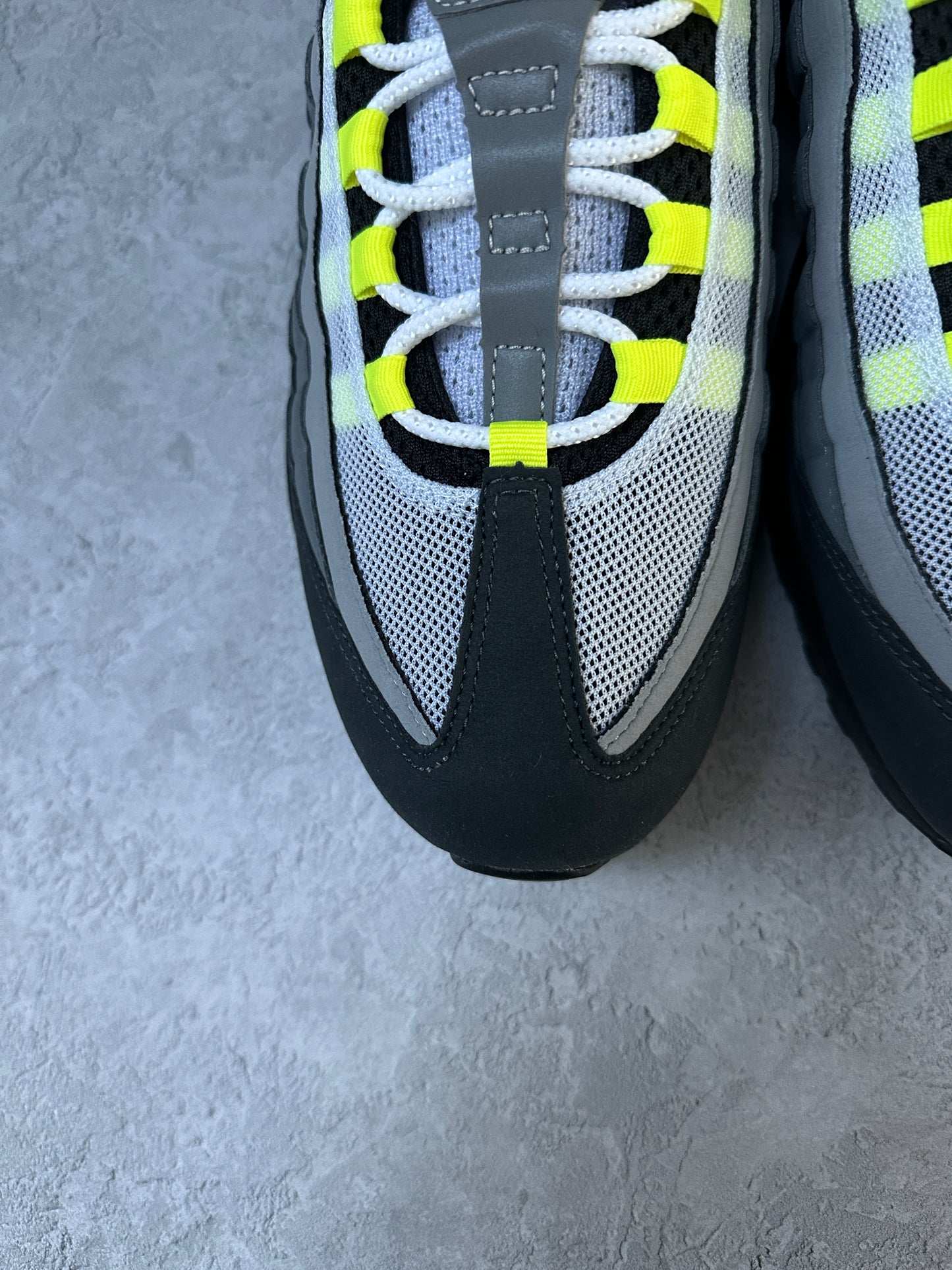 Nike Air Max 95 - Neon 2020 - UK10.5