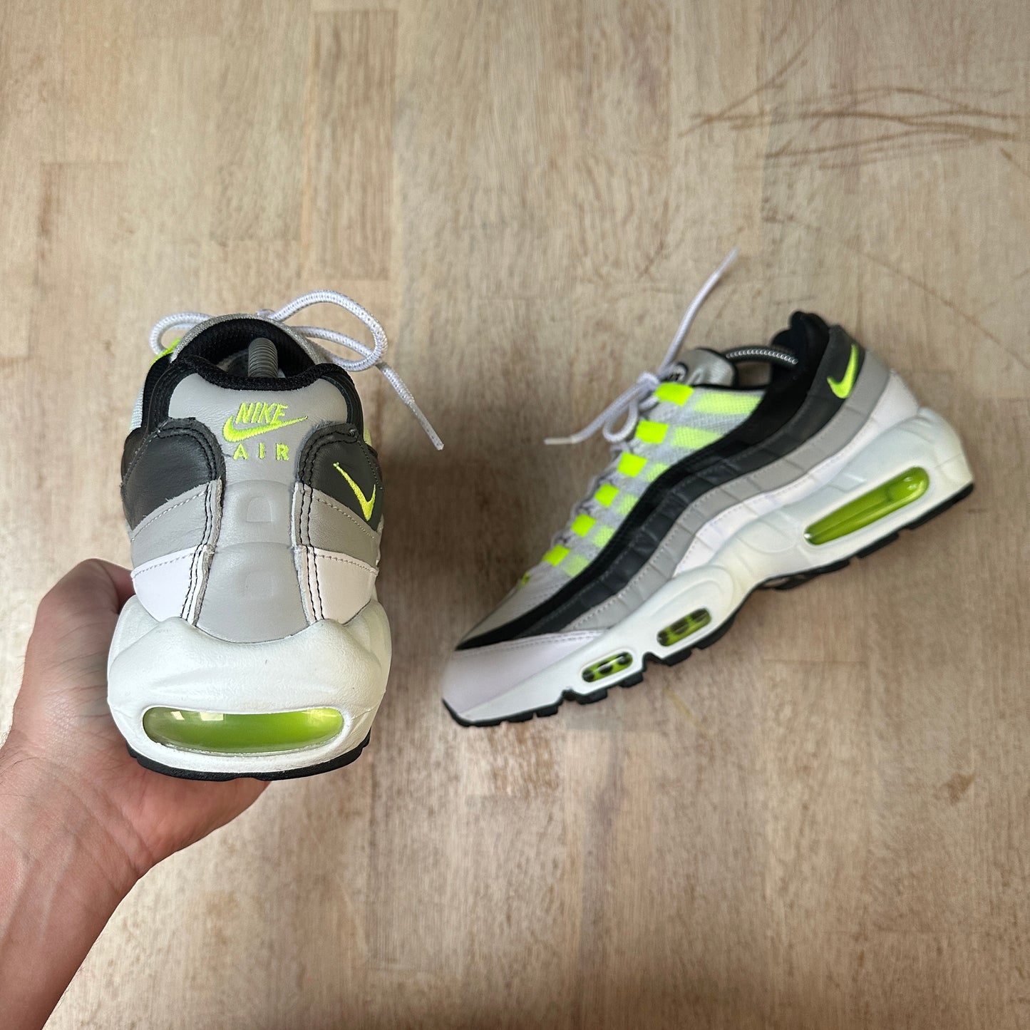 Nike Air Max 95 - Neon ID - UK8