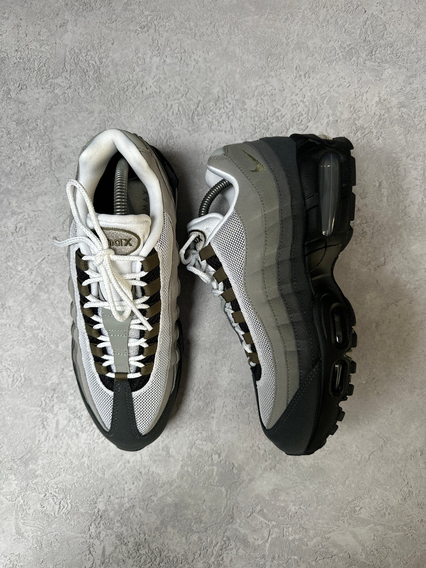 Nike Air Max 95 - Medium Olive - UK7.5
