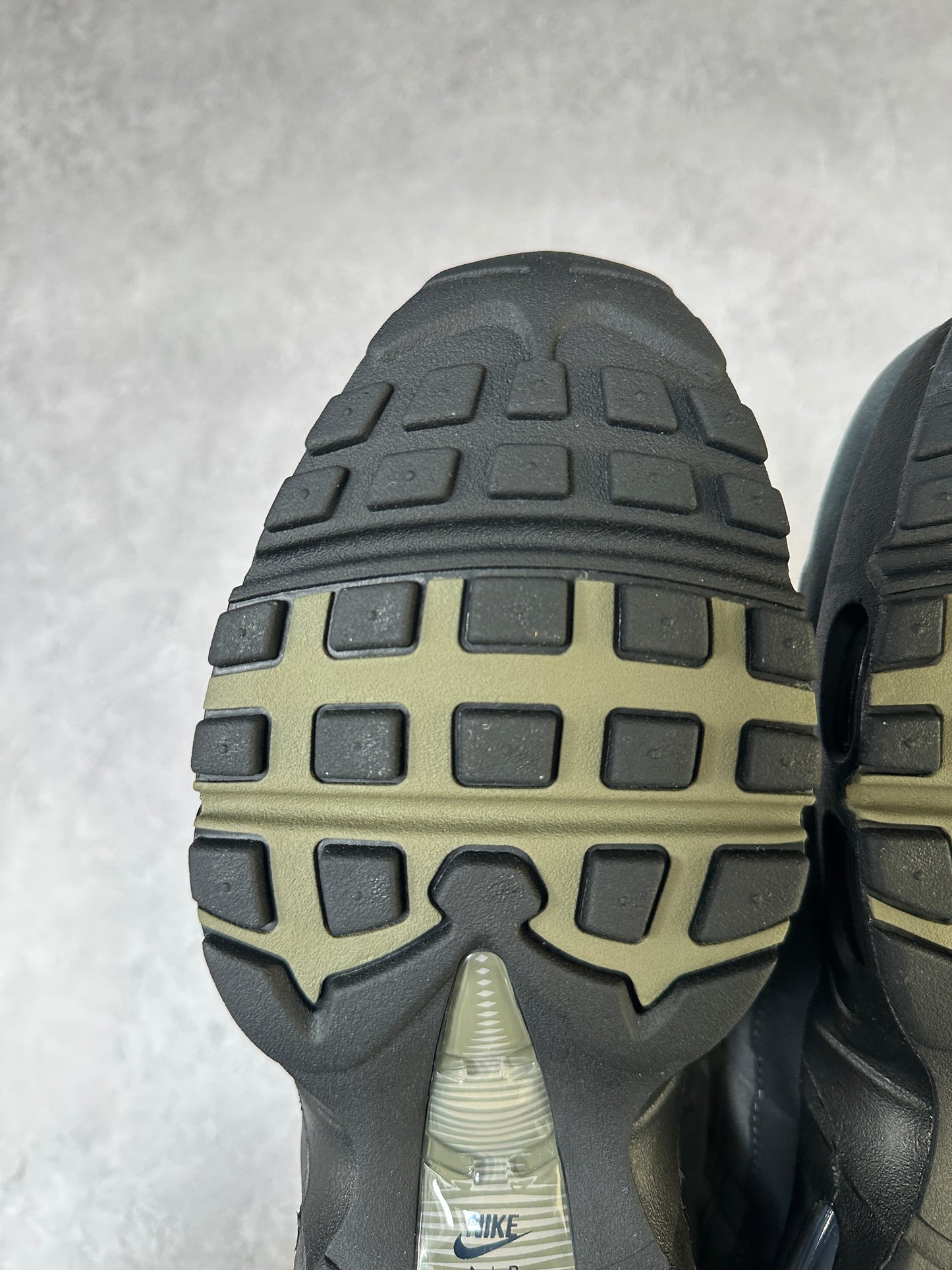 Nike Air Max 95 - Medium Olive - UK8.5