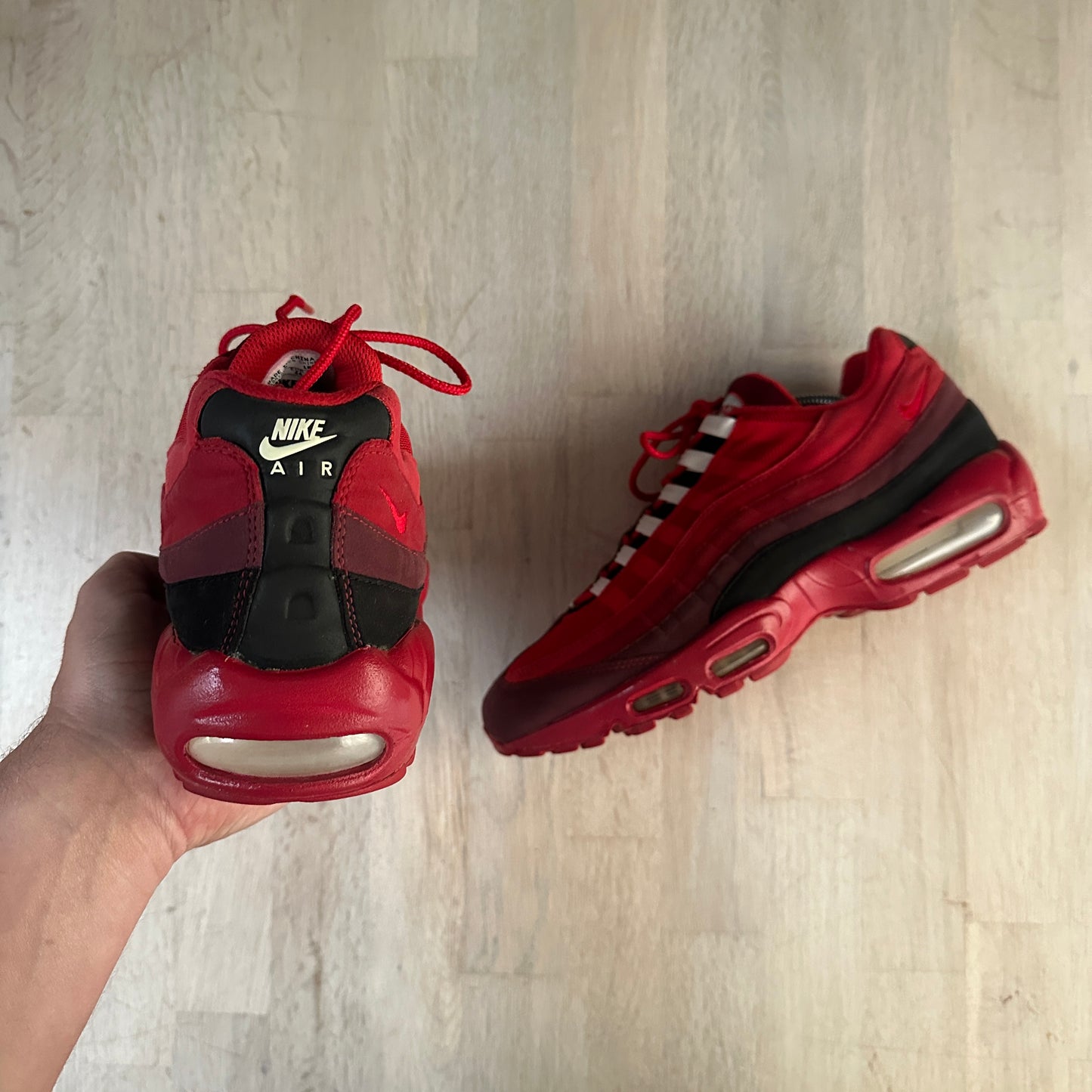 Nike Air Max 95 - Black/Red IDs - UK9