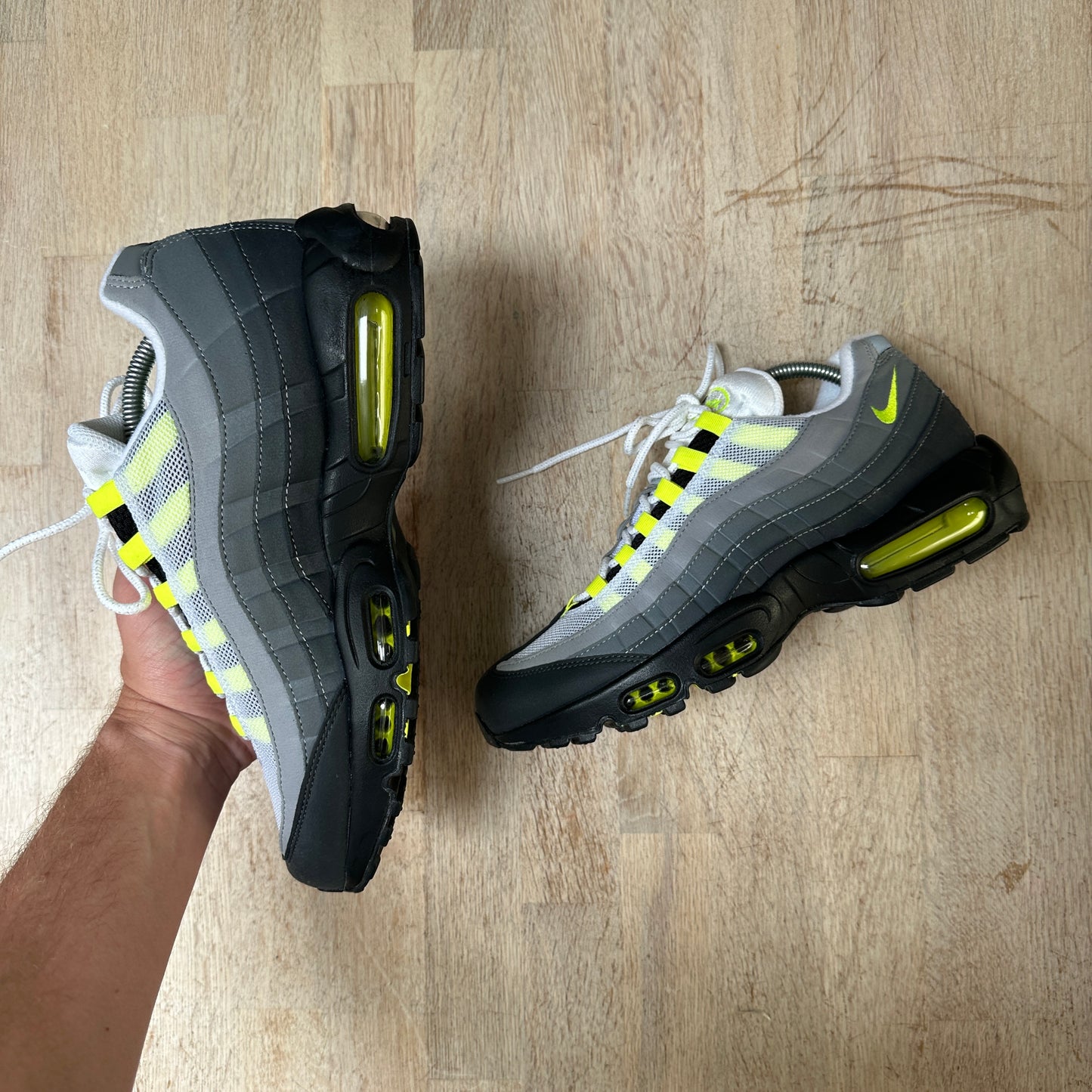 Nike Air Max 95 - Neon 2020 - UK8.5