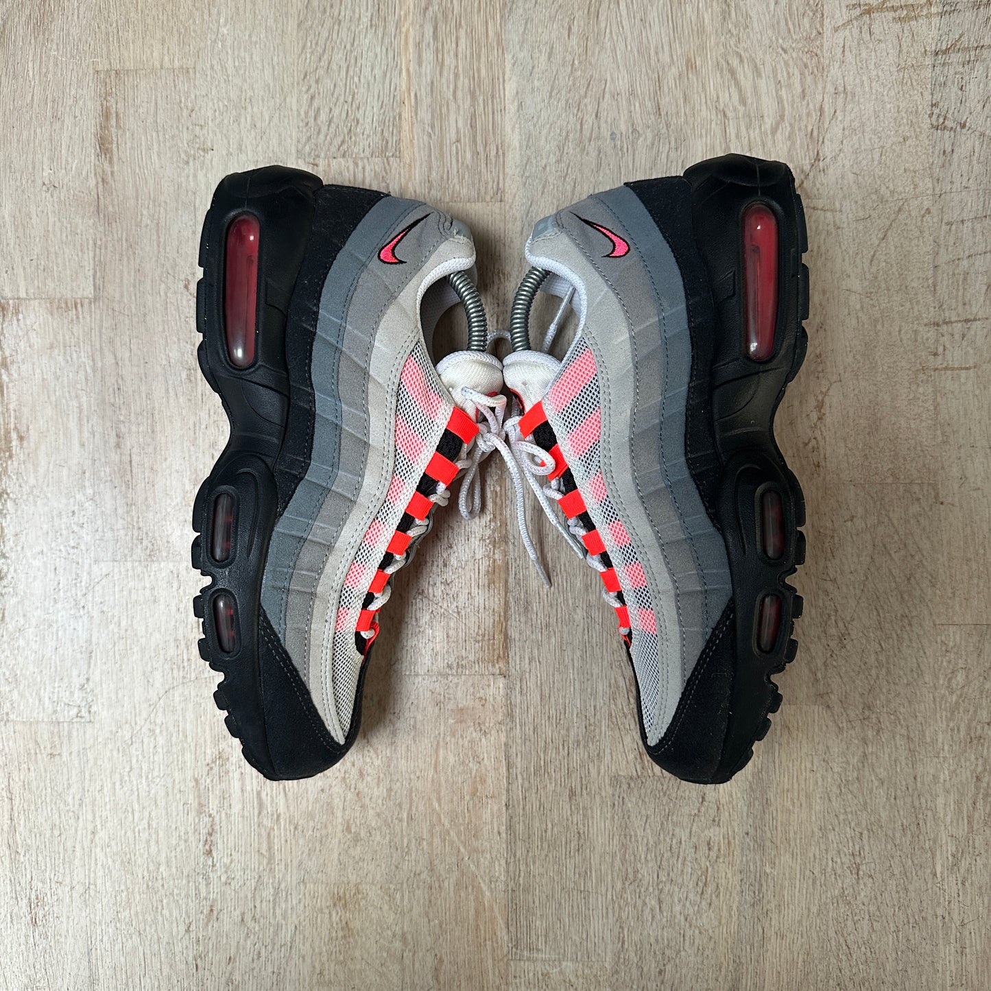 Nike Air Max 95 - Solar Red 2017 - UK7.5