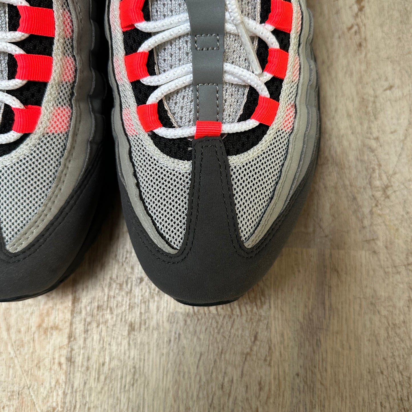 Nike Air Max 95 - Solar Red - UK7.5