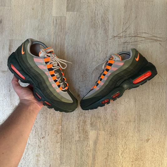 Nike Air Max 95 - Total Orange - UK7