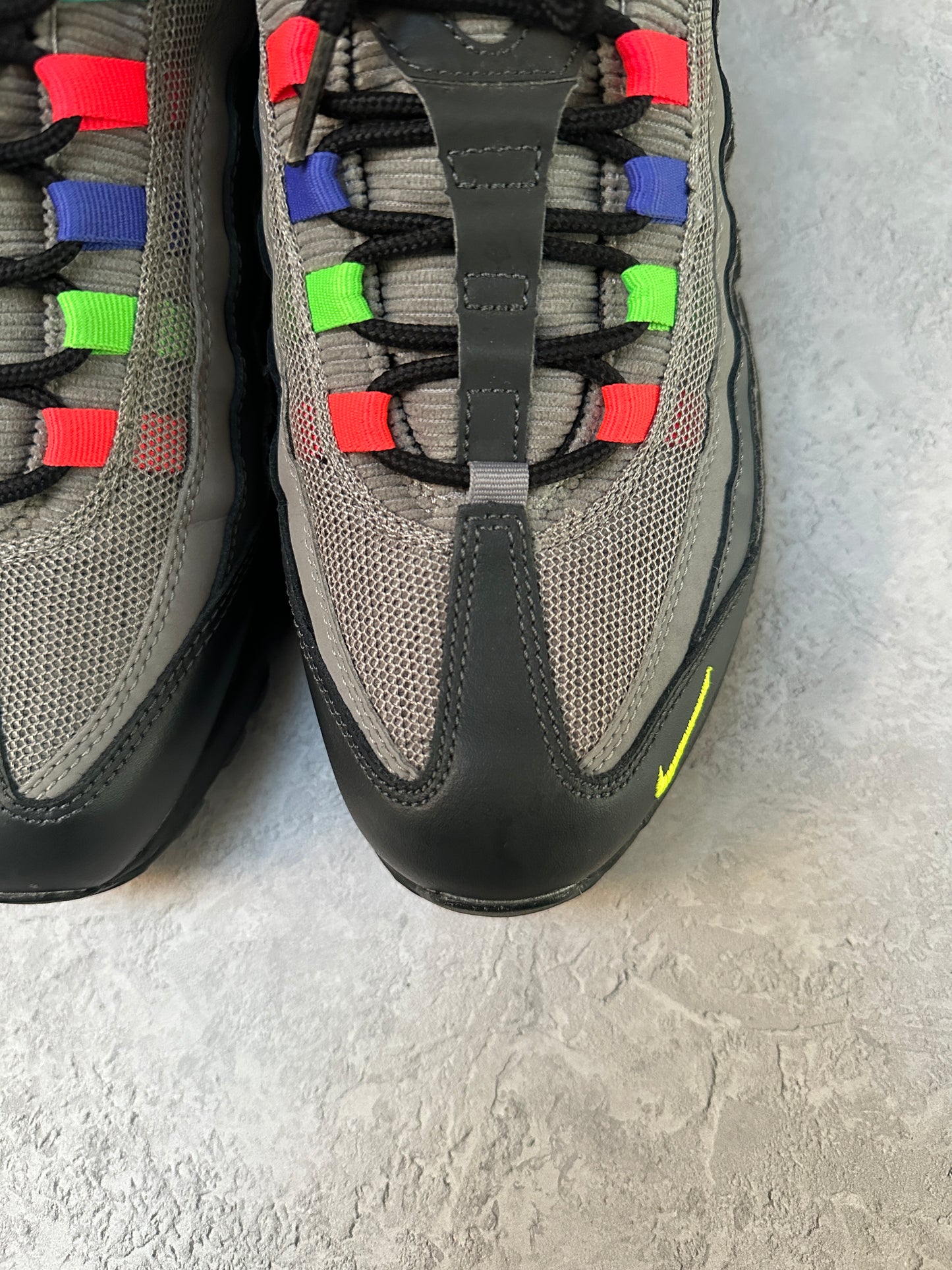 Nike Air Max 95 - Evolution of Icons - UK8.5