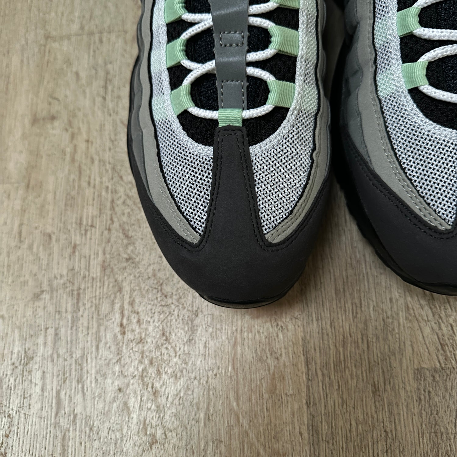 Airmax95 mint on sale