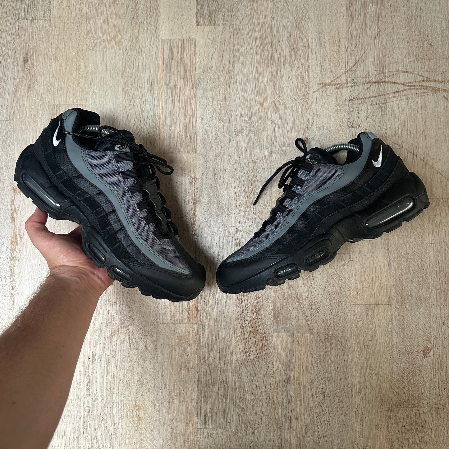 Nike Air Max 95 - Black / Smoke Grey - UK8.5