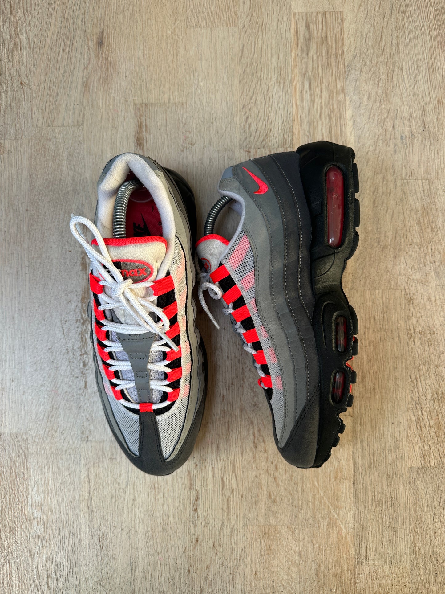 Nike Air Max 95 - Solar Red - UK7.5