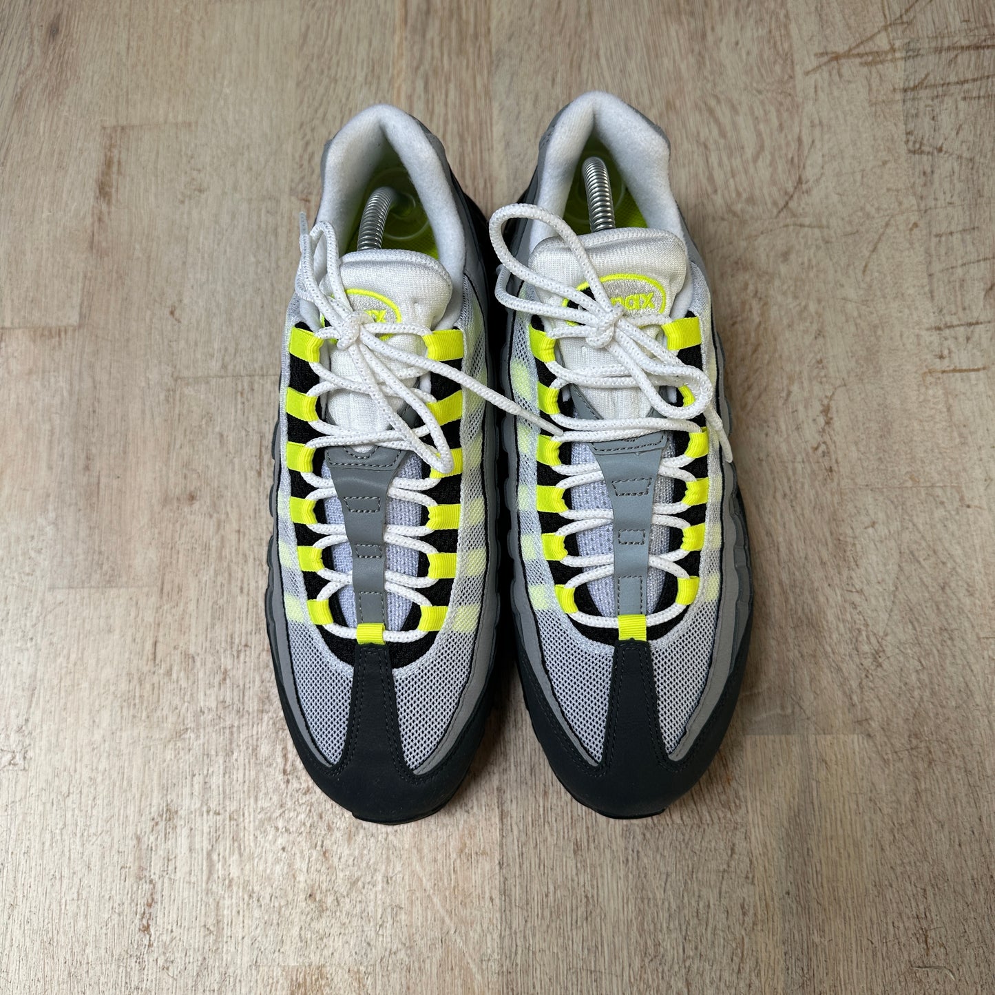 Nike Air Max 95 - Neon 2020 - UK8.5