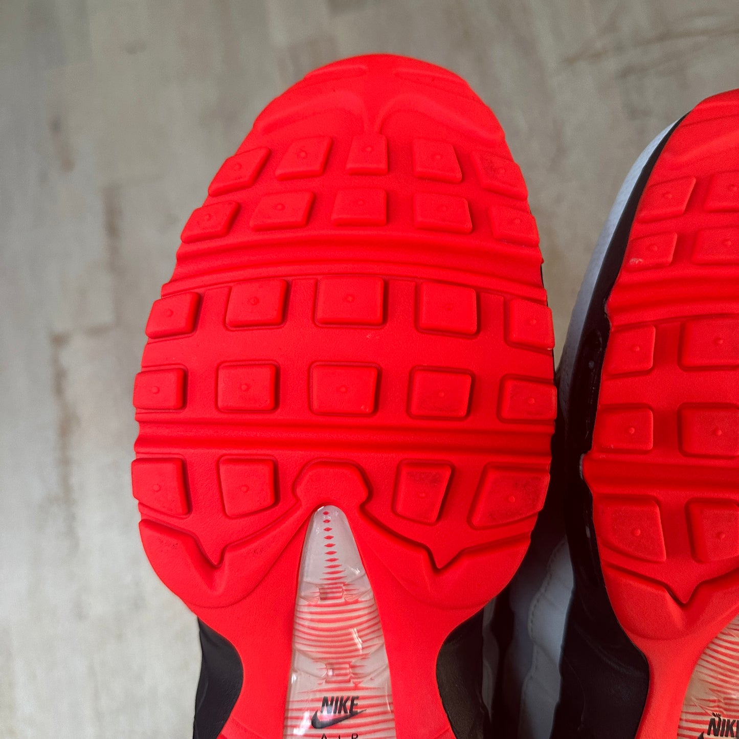 Nike Air Max 95 - Bright Crimson / Comet - UK7