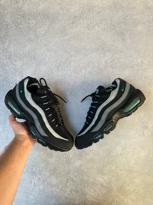Nike Air Max 95 - Black Aurora Green - UK9