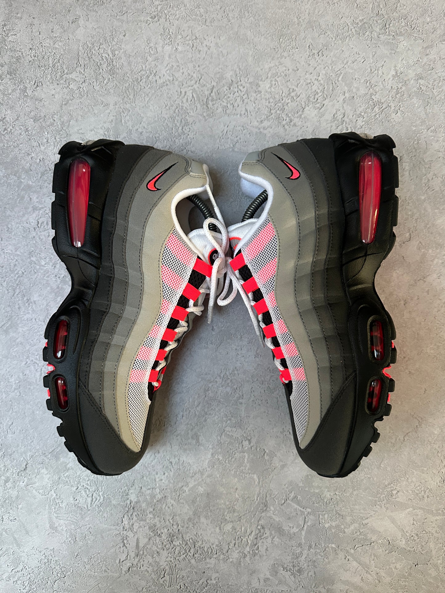 Nike Air Max 95 - Solar Red 2025 - UK9.5
