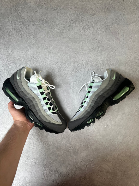 Nike Air Max 95 - Fresh Mint - UK9.5